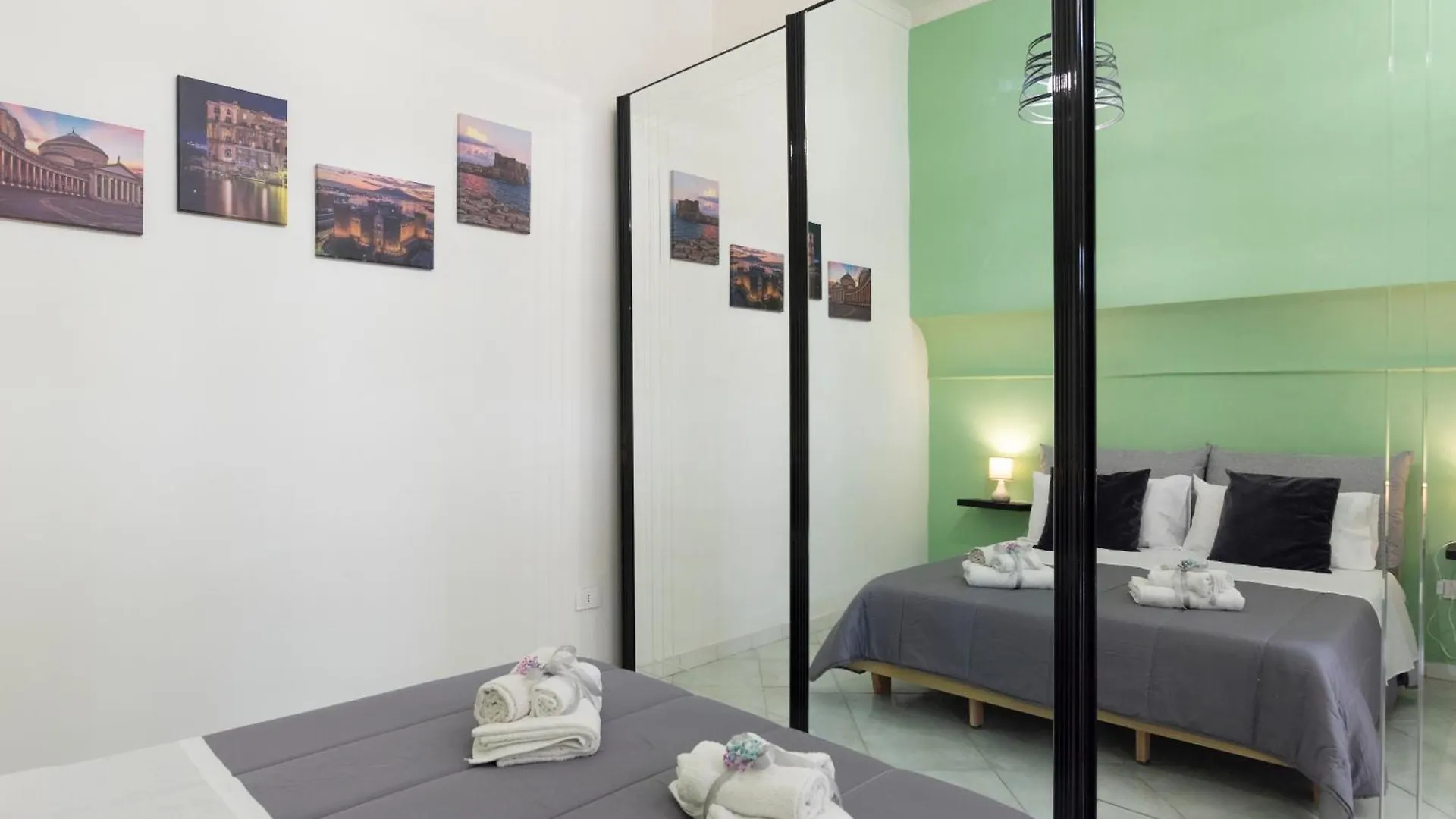 Apartment Seventeen Home Naples
